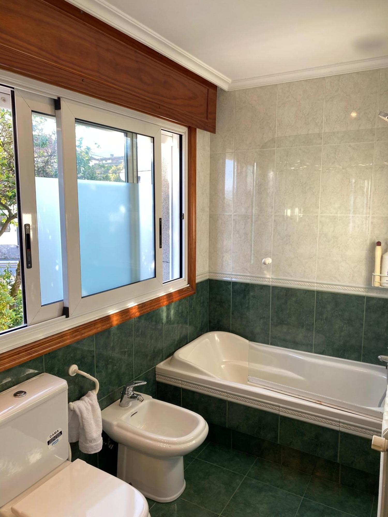 Chalet Adosado Independiente En Vigo - Canido Oya Extérieur photo
